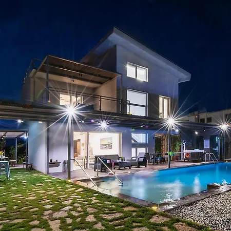 Holiday home In Kato Alissos, Griechisches Festland Kato Alissos