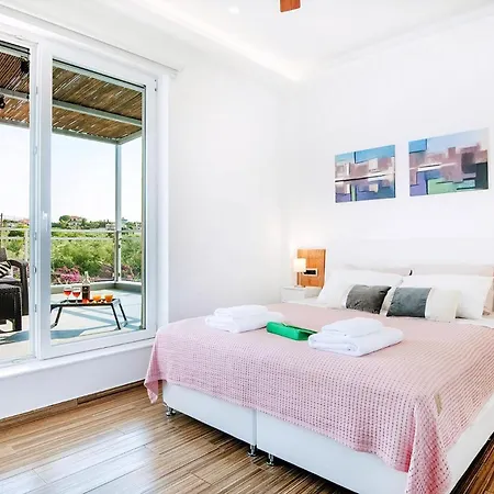 Holiday home In Kato Alissos, Griechisches Festland
